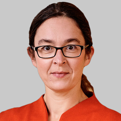 Dr. Claudia Maicher