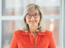 Erste Vizepräsidentin Andrea Dombois im Portrait.