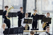 Crossover-Ensemble spielt im Plenarsaal zum Ehrenamtsempfang