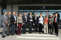Gruppenbild der sächsischen Delegation mit ihren österreichischen Gastgebern beim Besuch in Niederösterreich