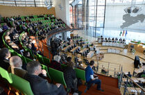 Mehr als 350 Gäste verfolgten die Gedenkstunde im Plenarsaal des Sächsischen Landtags.