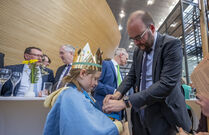 Kultusminister Chrisian Piwarz mit Sternsinger