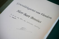 Eintrag im Gästebuch von Bart Brosius, dem Generaldelegierten von Flandern.